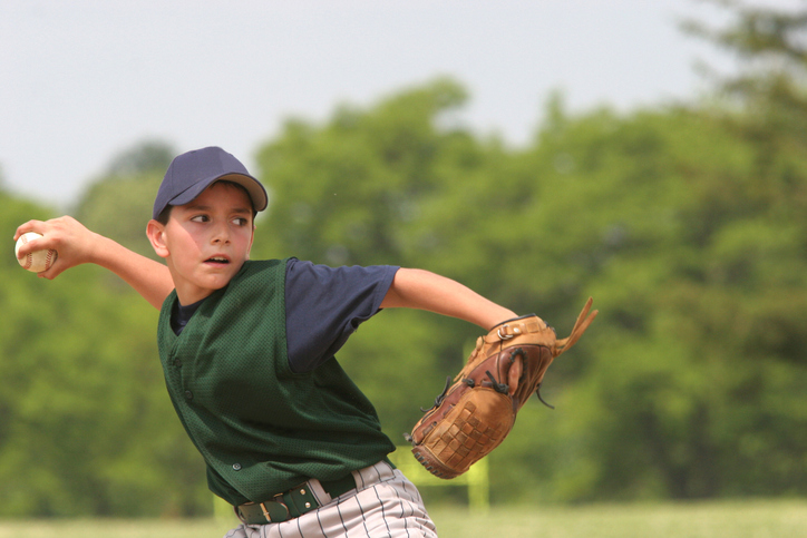 baseball pitcher shoulder